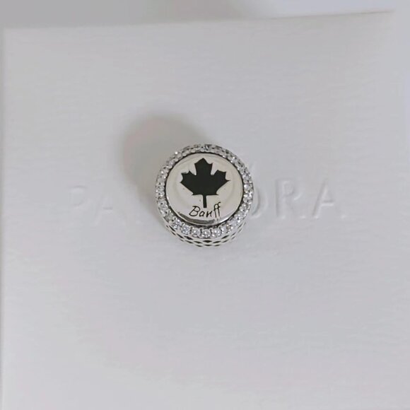 Pandora Banff Maple Leaf Button Charm Bead Charm Eh! Pendant S925 Silver - Picture 3 of 11